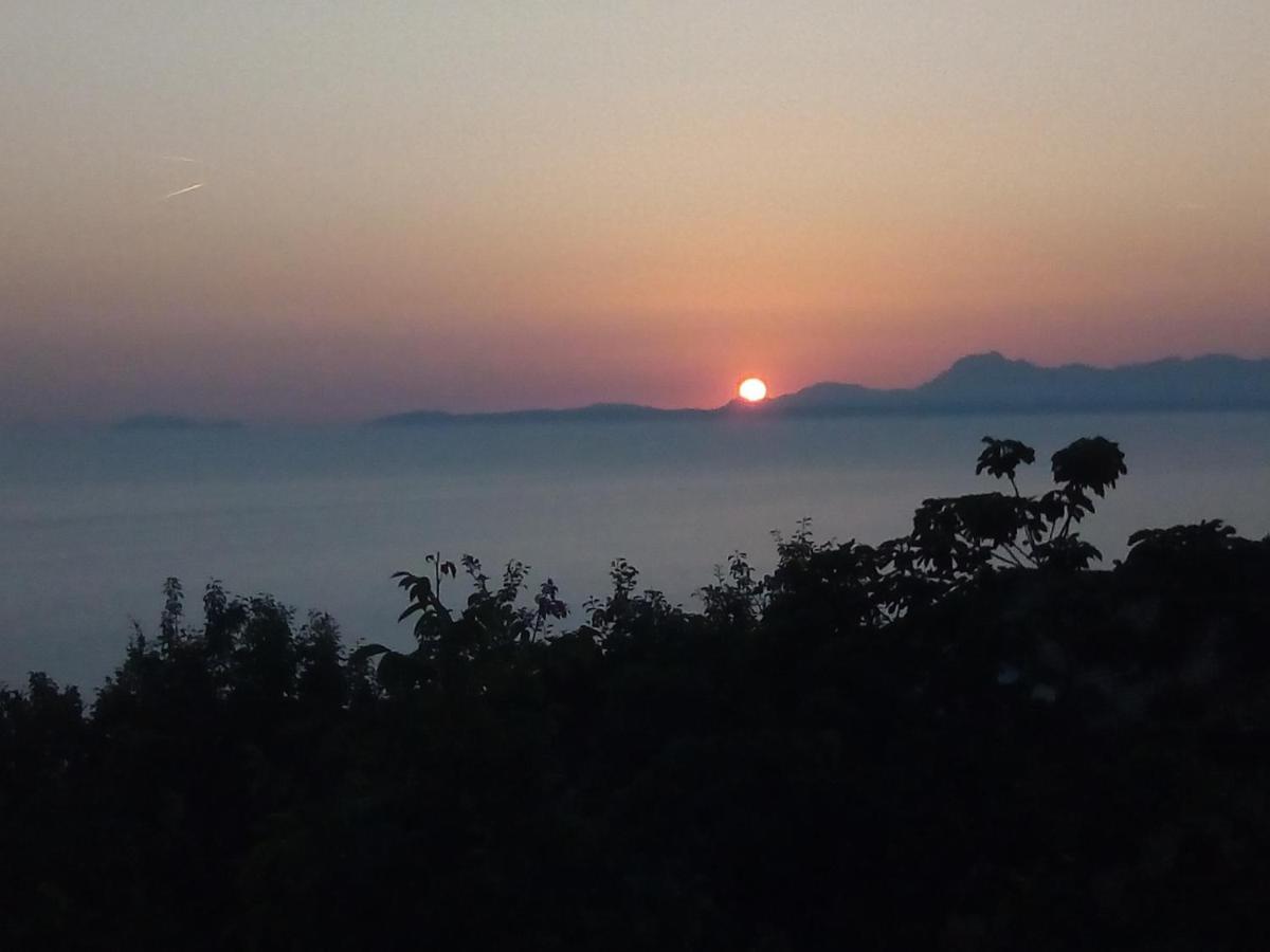Una Terrazza Sul Mare Agropoli Exteriör bild